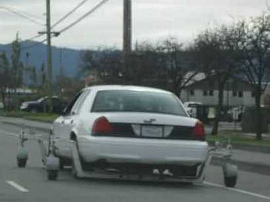 images/gallery/sightgags/1Car8Wheels.jpg