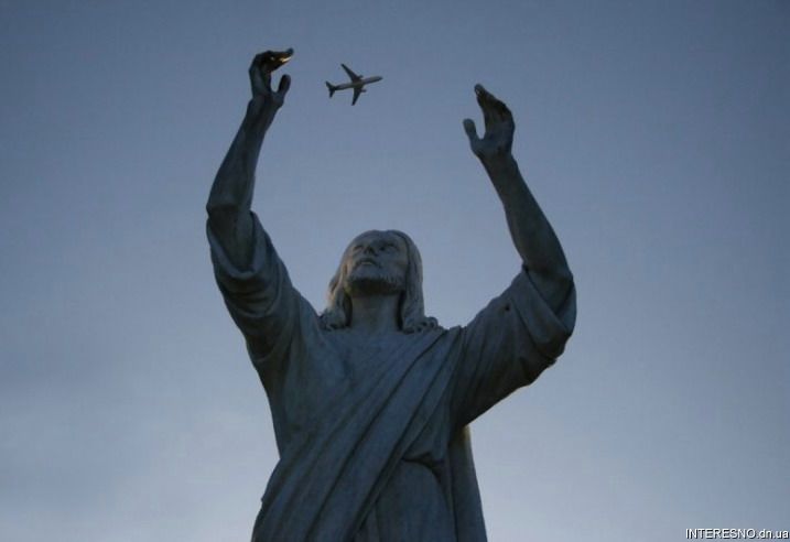 images/gallery/sightgags/AirplaneJesus.jpg