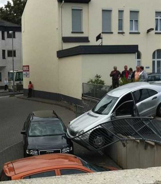images/gallery/sightgags/BadParking22.jpg