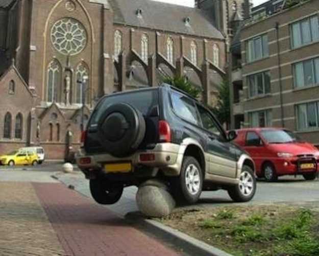 images/gallery/sightgags/BadParking25.jpg