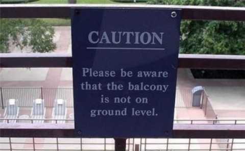 images/gallery/sightgags/BalconyNotOnGround.jpg