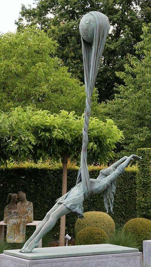 images/gallery/sightgags/BalloonLift.jpg