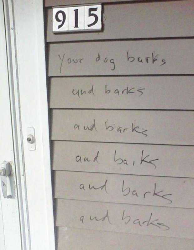 images/gallery/sightgags/BarksAndBarks.jpg
