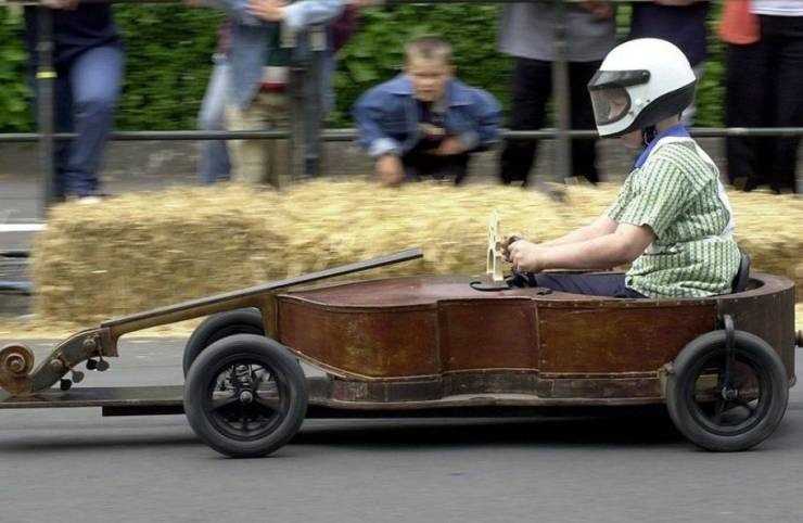images/gallery/sightgags/BassRacer.jpg