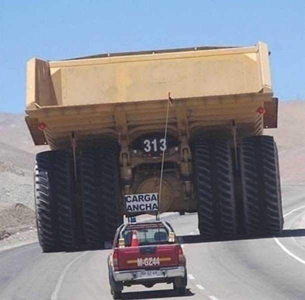 images/gallery/sightgags/BigTowTruck.jpg