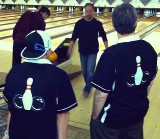 images/gallery/sightgags/BowlingShirts.jpg