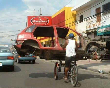 images/gallery/sightgags/CarBiker.jpg