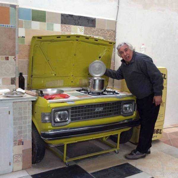 images/gallery/sightgags/CarStove.jpg