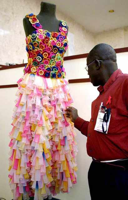 images/gallery/sightgags/CondomDress.jpg