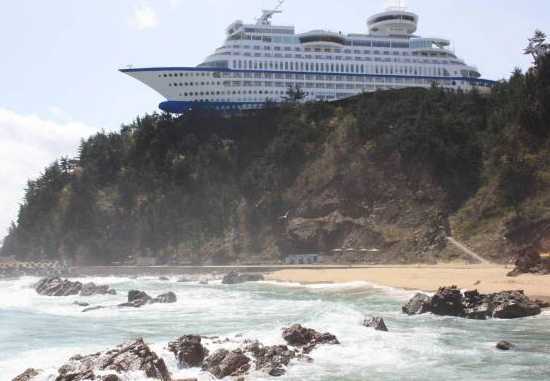 images/gallery/sightgags/CruiseShipHotelSouthKorea.jpg