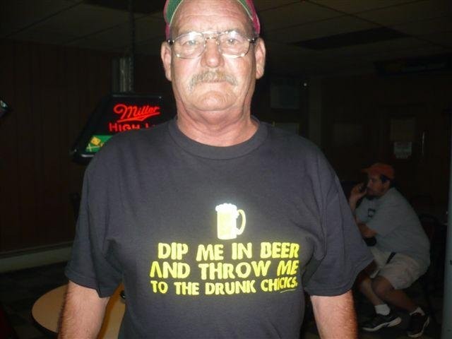 images/gallery/sightgags/DipMeInBeer.jpg