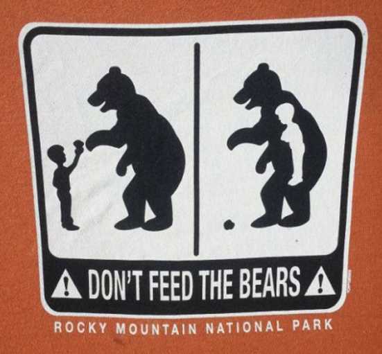 images/gallery/sightgags/DontFeedBears.jpg