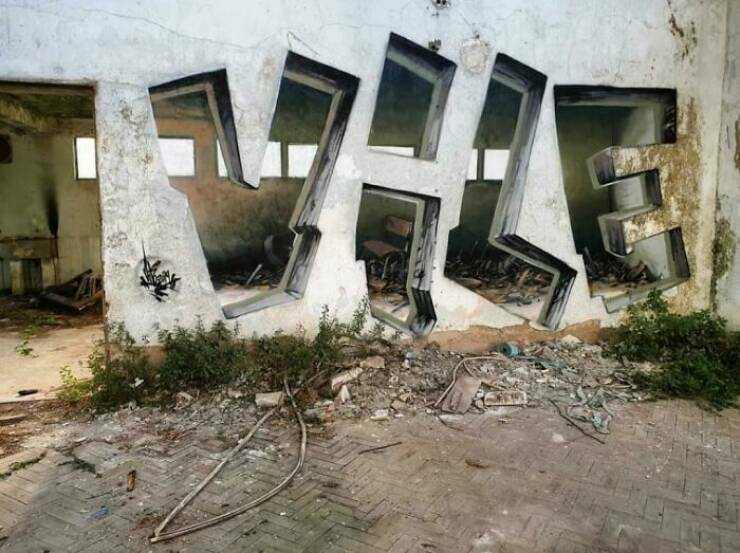 images/gallery/sightgags/DoorNotGraffiti.jpg