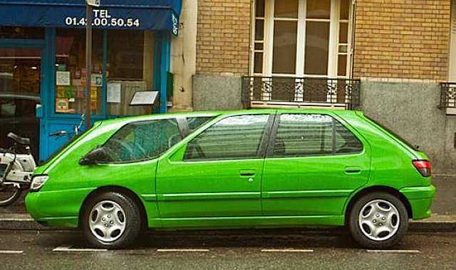 images/gallery/sightgags/DoubleEndedCar.jpg