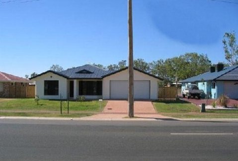 images/gallery/sightgags/DrivewayPole.jpg