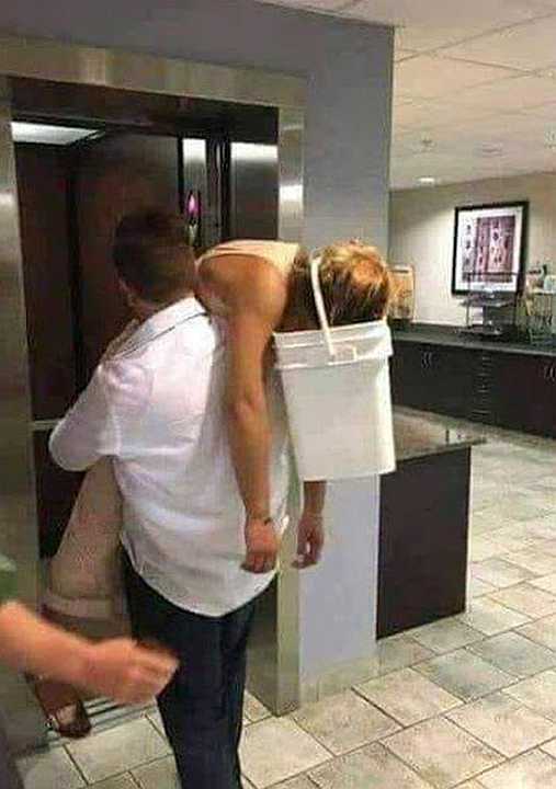 images/gallery/sightgags/DrunkWifeBucket.jpg