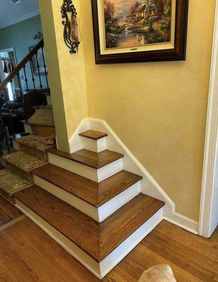 images/gallery/sightgags/DumbStairs.jpg
