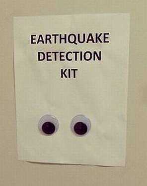 images/gallery/sightgags/EarthquakeDetectionKit.jpg