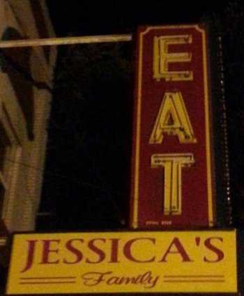 images/gallery/sightgags/EatJessicasFamily.jpg