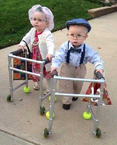 images/gallery/sightgags/FloridaTrickOrTreaters.jpg