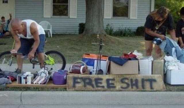 images/gallery/sightgags/FreeShit.jpg