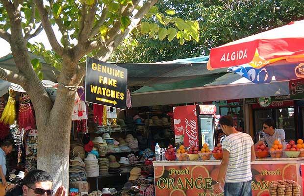 images/gallery/sightgags/GenuineFakeWatches.jpg