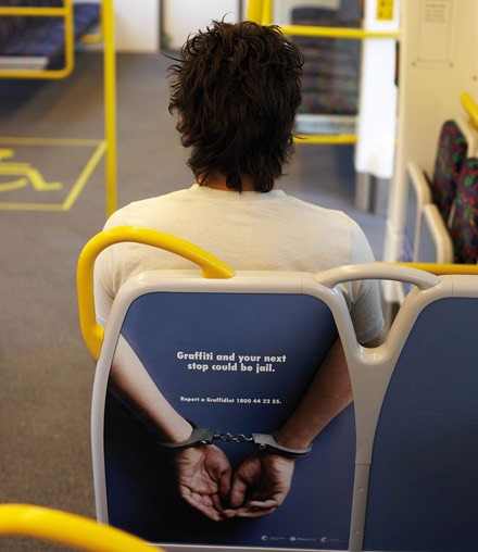 images/gallery/sightgags/GraffitiHands.jpg