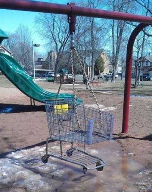 images/gallery/sightgags/GroceryCartSwing.jpg