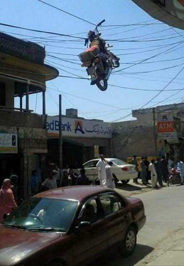 images/gallery/sightgags/HangingCycle.jpg