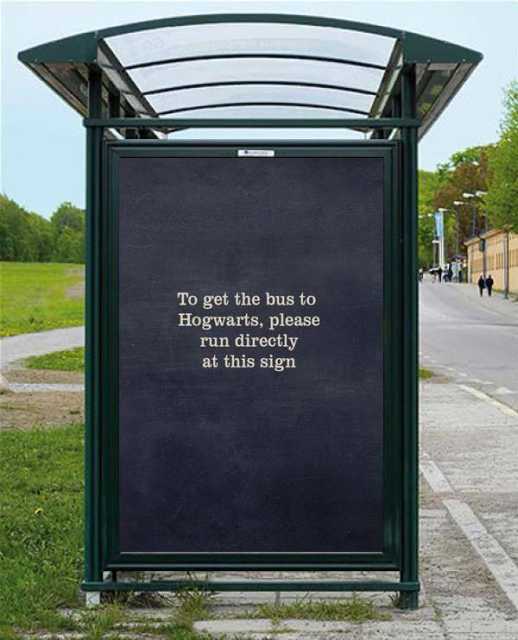 images/gallery/sightgags/HogwartsBusStop.jpg