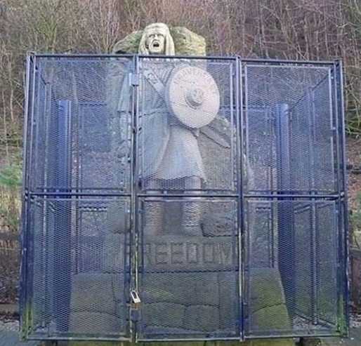 images/gallery/sightgags/Irony17.jpg