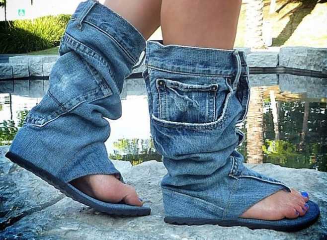 images/gallery/sightgags/JeanBoots.jpg