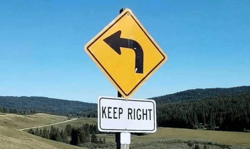 images/gallery/sightgags/KeepRight2.jpg