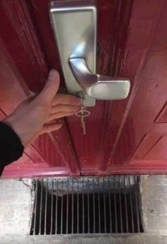 images/gallery/sightgags/KeyGrate.jpg