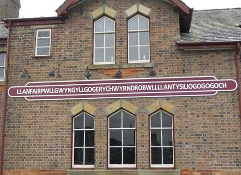 images/gallery/sightgags/LLanFairPwllgwyngyllgogerychwy.jpg