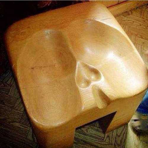 images/gallery/sightgags/ManStool.jpg