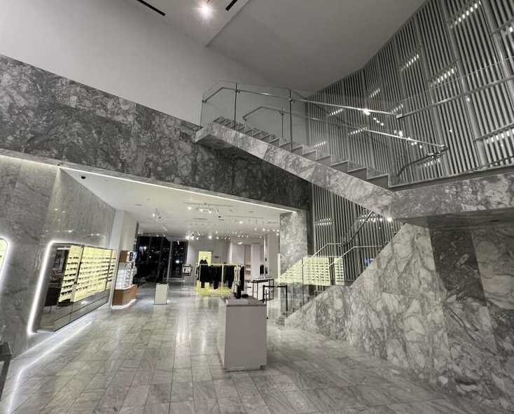 images/gallery/sightgags/MarbleFakeStairs.jpg