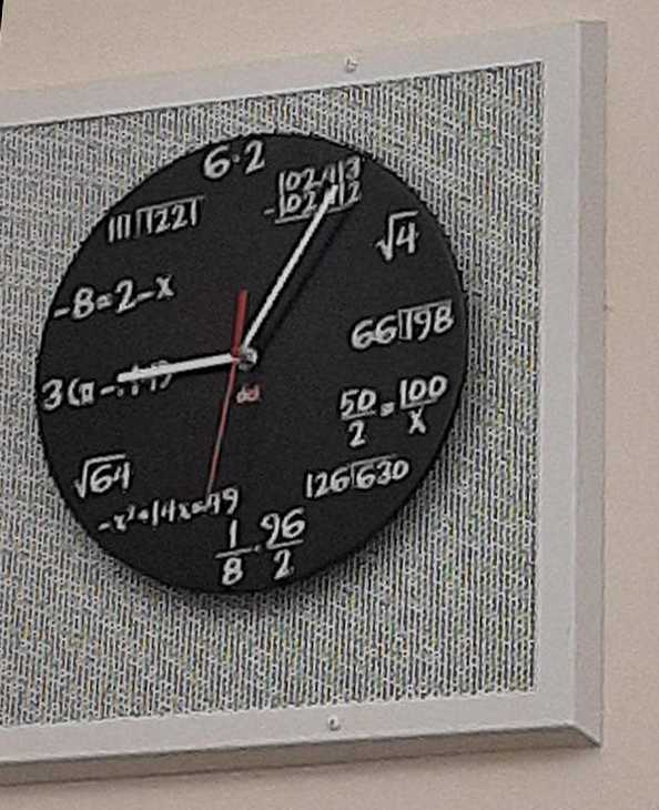 images/gallery/sightgags/MathClock.jpg