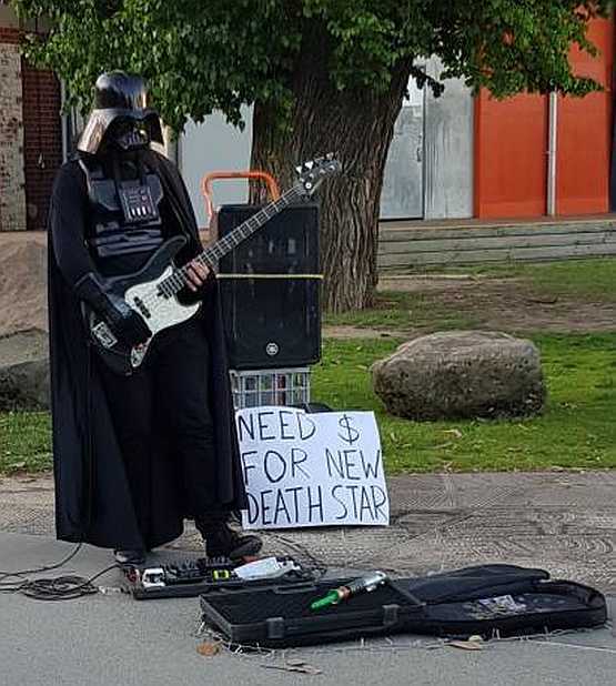 images/gallery/sightgags/NewDeathStar.jpg