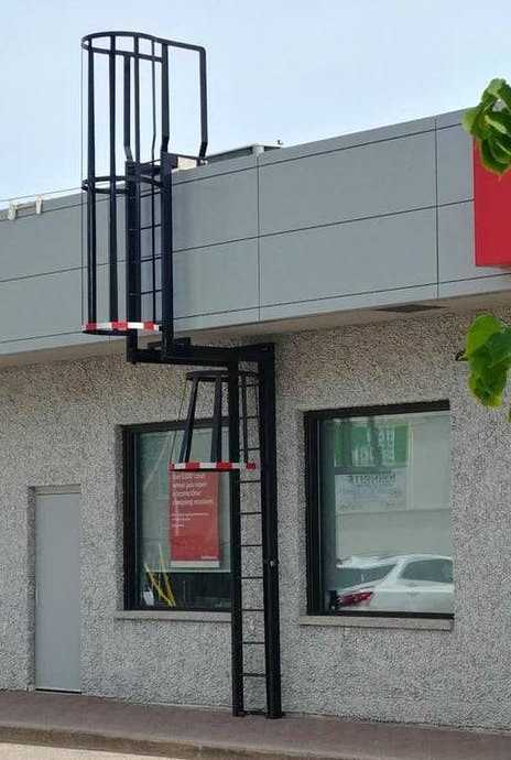 images/gallery/sightgags/NonSafetyLadder.jpg