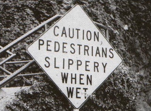 images/gallery/sightgags/PedestriansSlipperyWhenWet.jpg