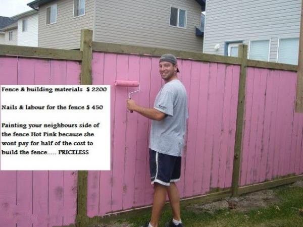 images/gallery/sightgags/PinkFence.jpg