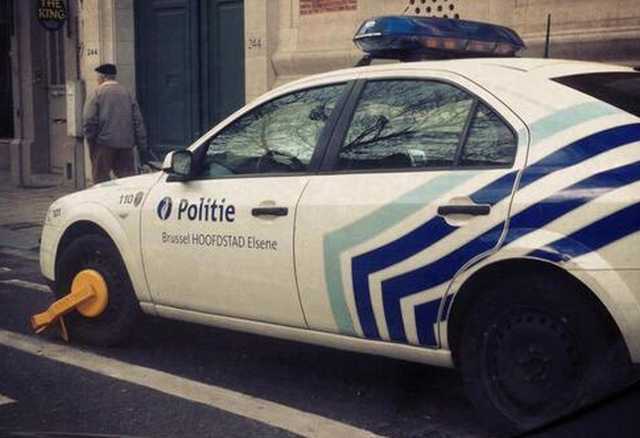 images/gallery/sightgags/PoliceBoot.jpg