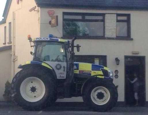 images/gallery/sightgags/PoliceTractor.jpg