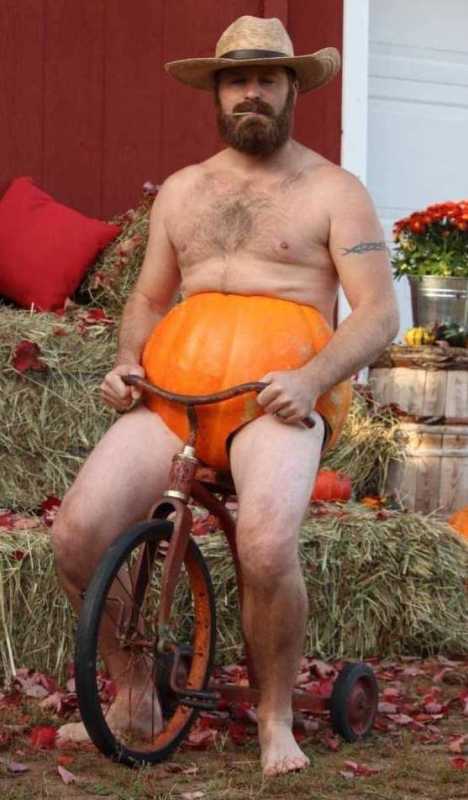 images/gallery/sightgags/PumpkinPants.jpg