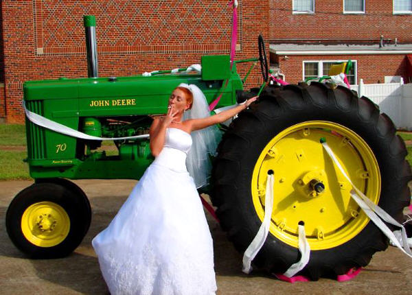 images/gallery/sightgags/RedneckBride.jpg