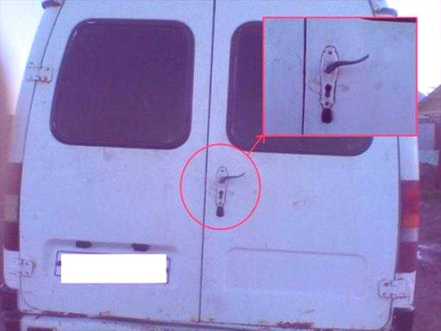 images/gallery/sightgags/RedneckDoorHandle.jpg