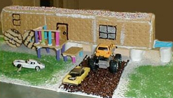 images/gallery/sightgags/RedneckGingerbreadHouse.jpg