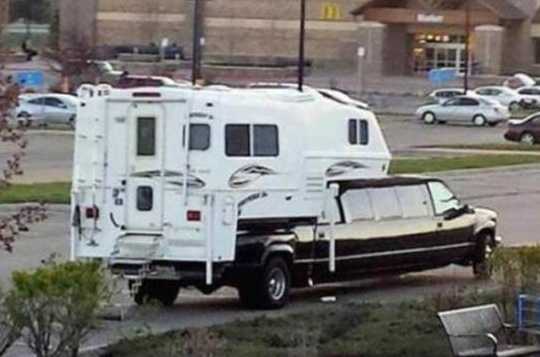 images/gallery/sightgags/RedneckLottoWinner.jpg