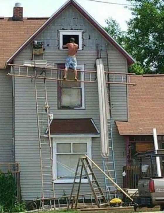images/gallery/sightgags/SafetyFirst111.jpg